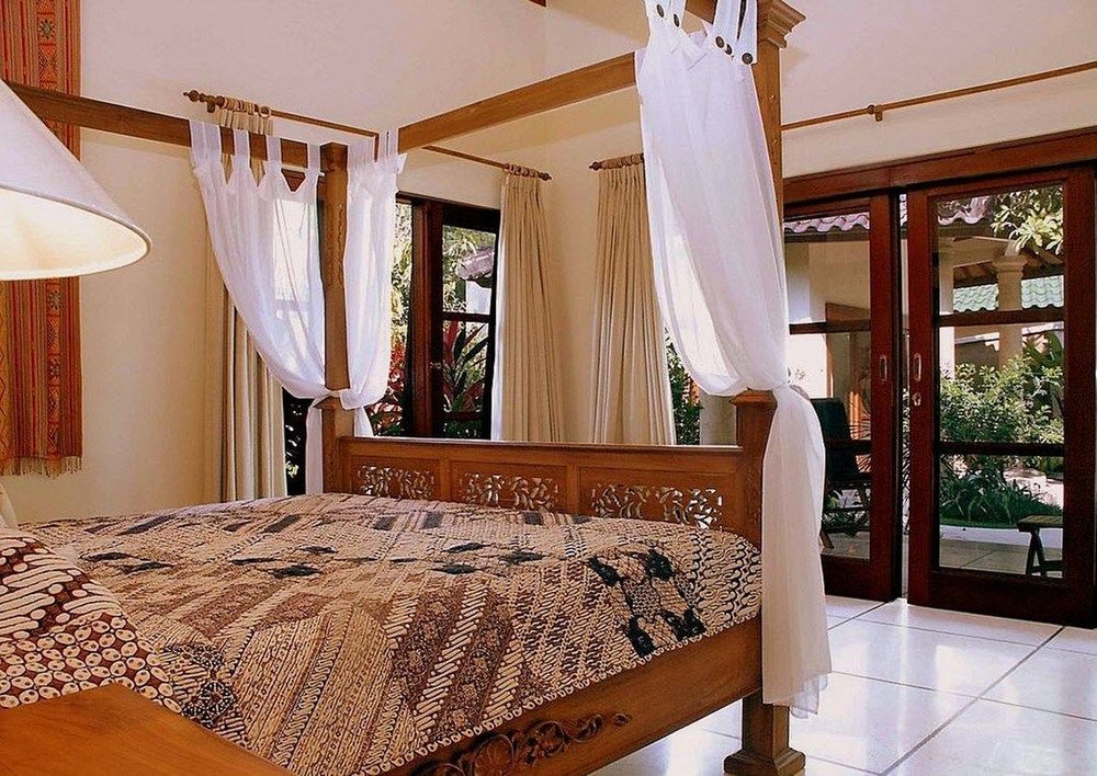Bali Emerald Villa *